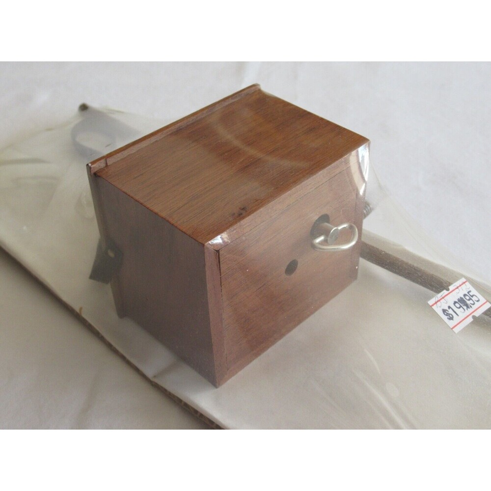 Barrel Organ Large Doll Faux Hand Crank Wind-up Musicbox Handmade LOVE ME TENDER - Picture 6 of 10